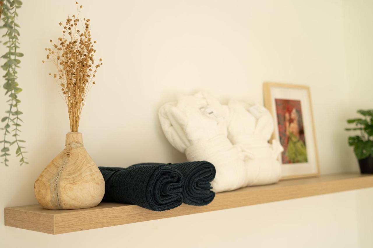 Capsule Nature & Photos - Jacuzzi - Netflix & Home Cinema - Ps5 & Jeu Thun-Saint-Martin 외부 사진