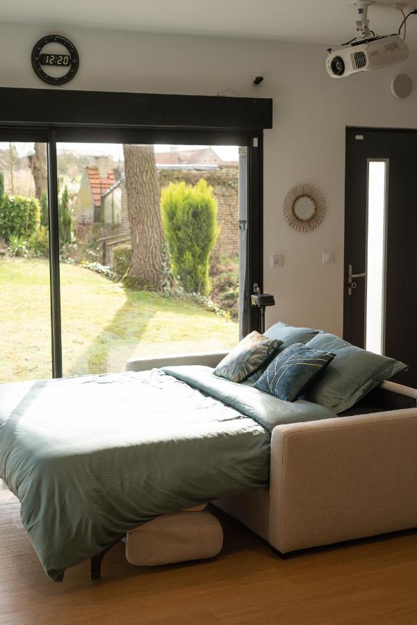 Capsule Nature & Photos - Jacuzzi - Netflix & Home Cinema - Ps5 & Jeu Thun-Saint-Martin 외부 사진
