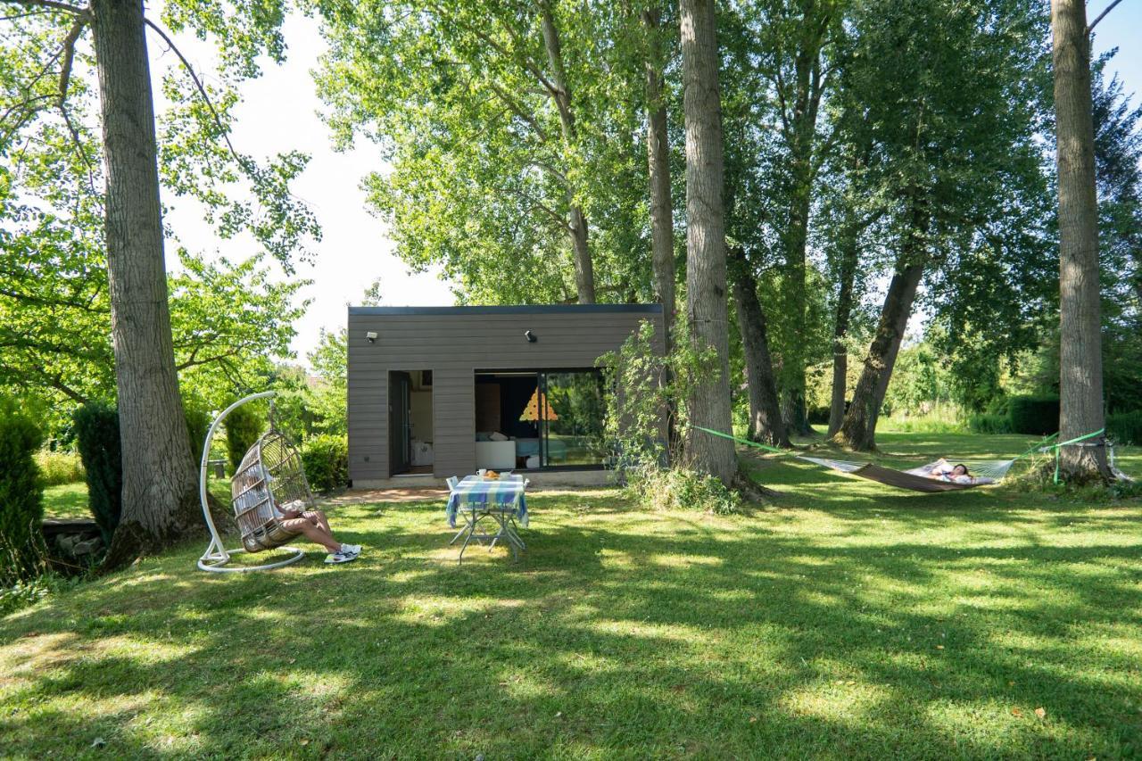 Capsule Nature & Photos - Jacuzzi - Netflix & Home Cinema - Ps5 & Jeu Thun-Saint-Martin 외부 사진